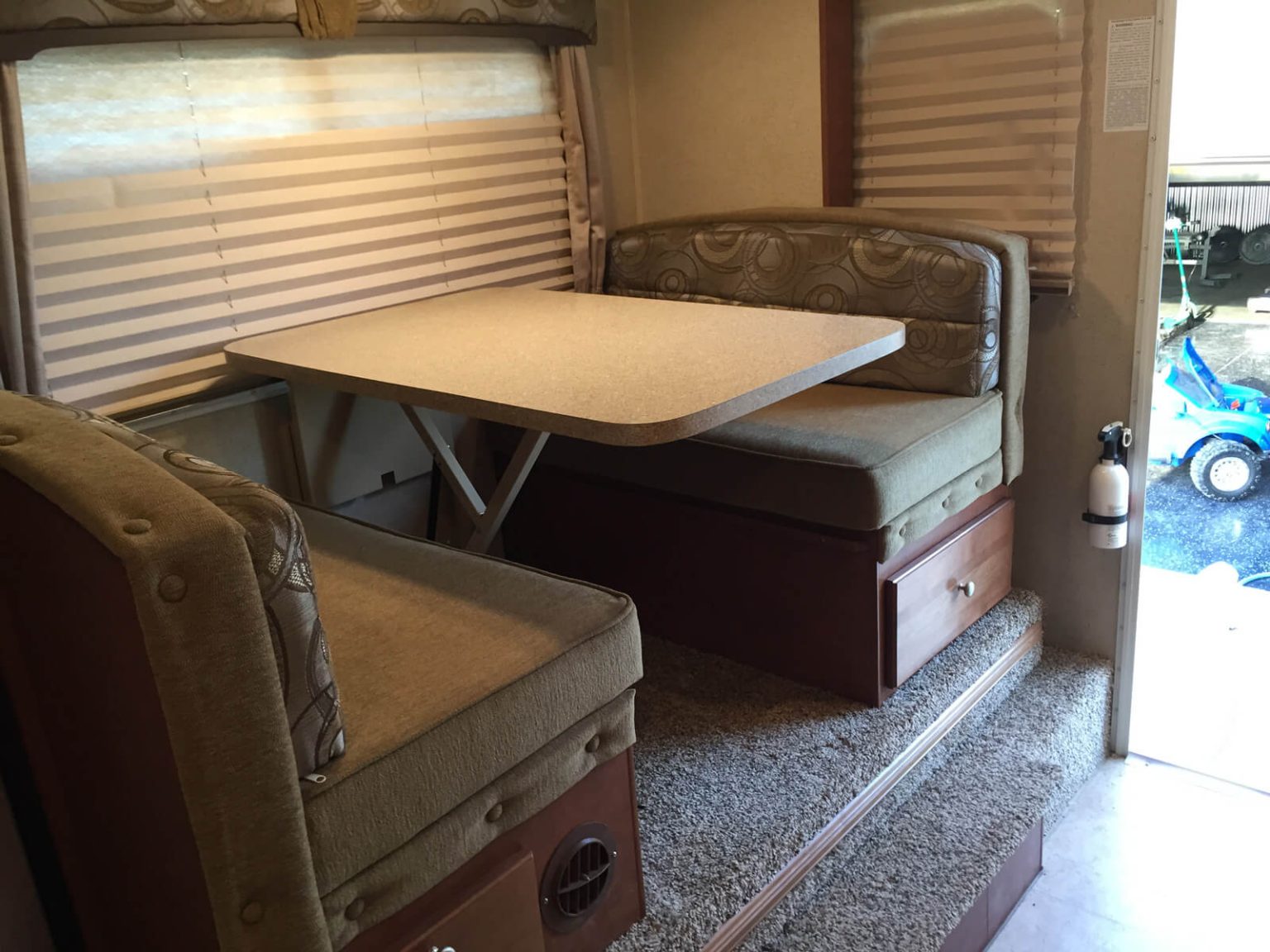 Buyer's Guide to the Arctic Fox Camper